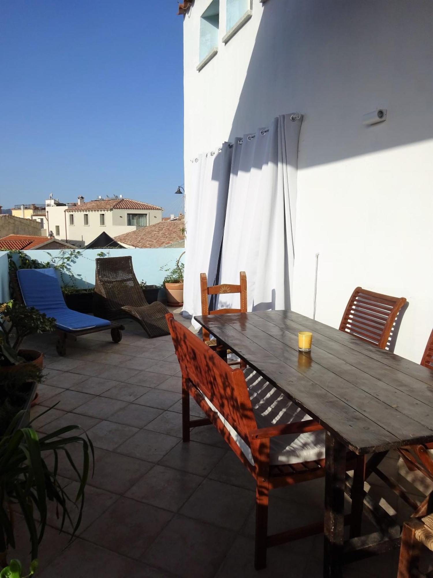 White - San Pantaleo Apartment Екстериор снимка