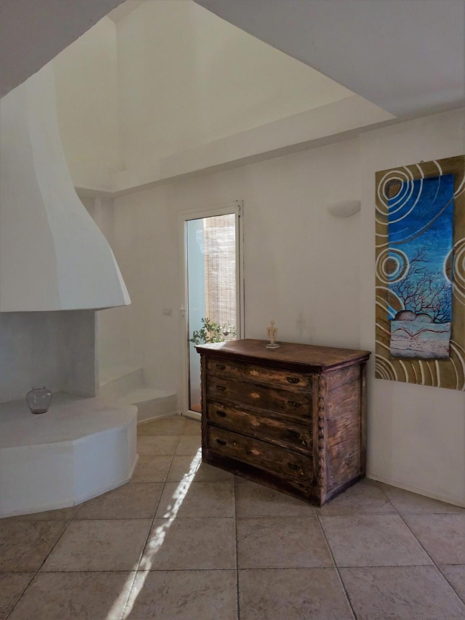 White - San Pantaleo Apartment Екстериор снимка