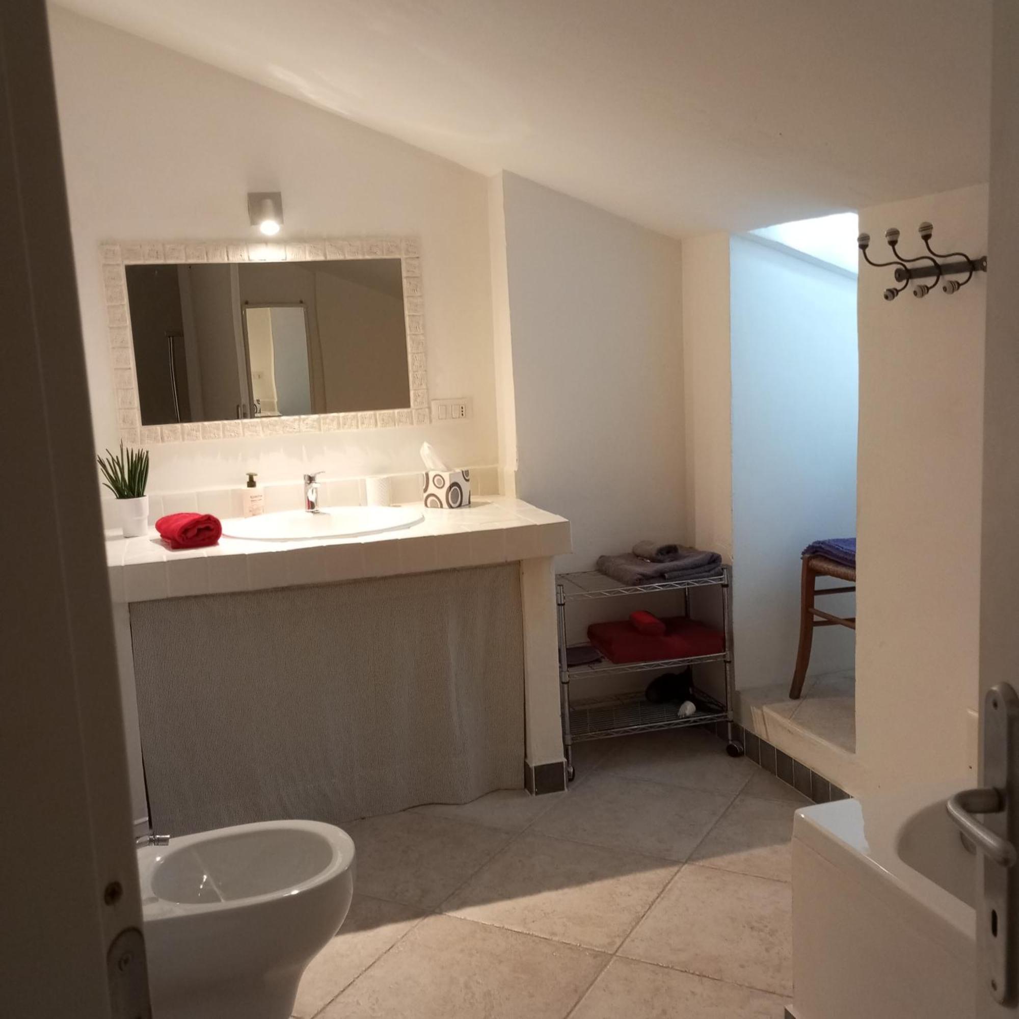 White - San Pantaleo Apartment Екстериор снимка